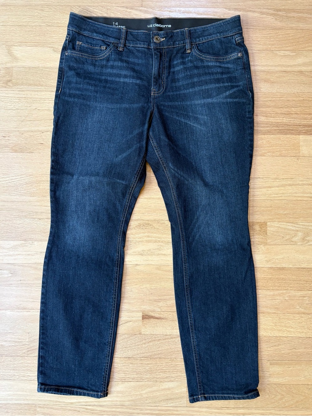 Liz Claiborne Classic Skinny Jeans Size 14 in Excellent Condition